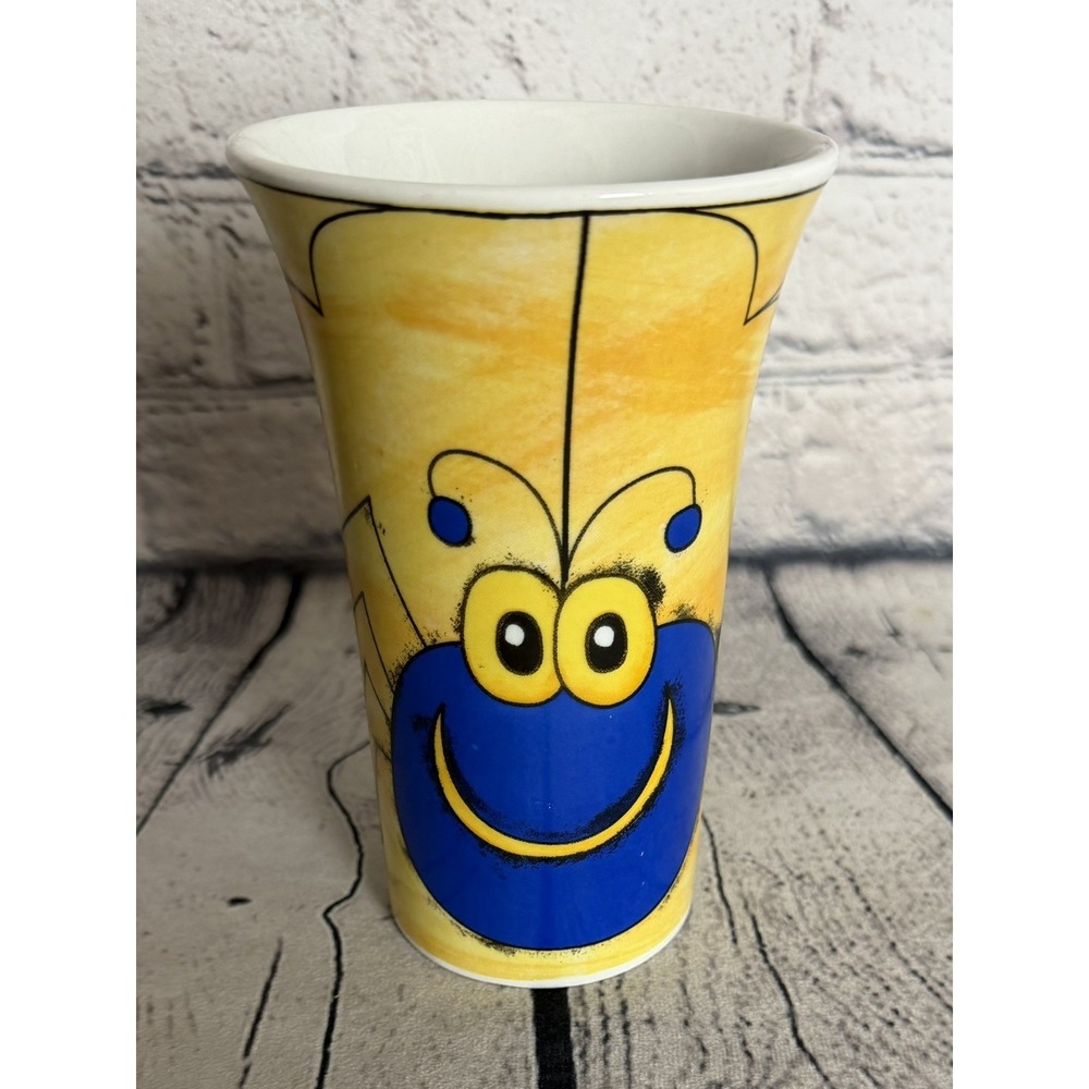 Smiling Blue Spider Yellow Coffee Tea Mug 6"Emerald Collection Anthropomorphic